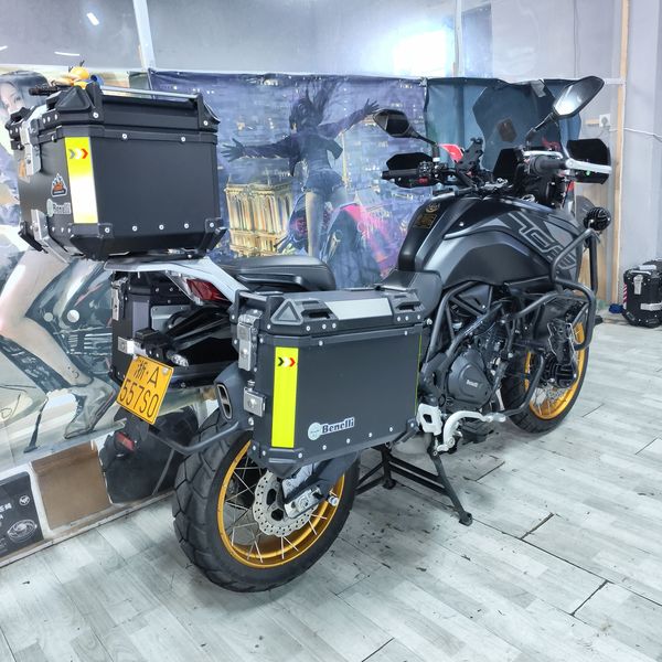 二手贝纳利TRK702