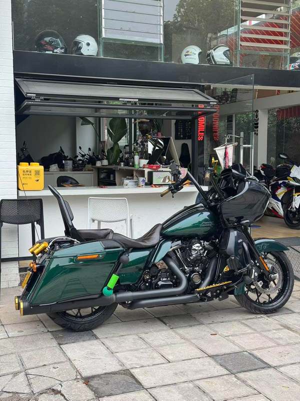 二手哈雷戴维森公路滑翔 Road Glide