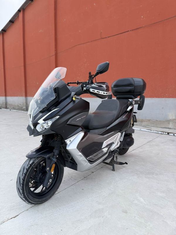 二手大阳V锐 ADV350