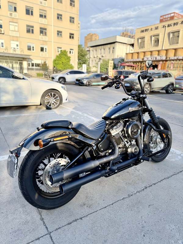 二手哈雷戴维森街霸 Street Bob