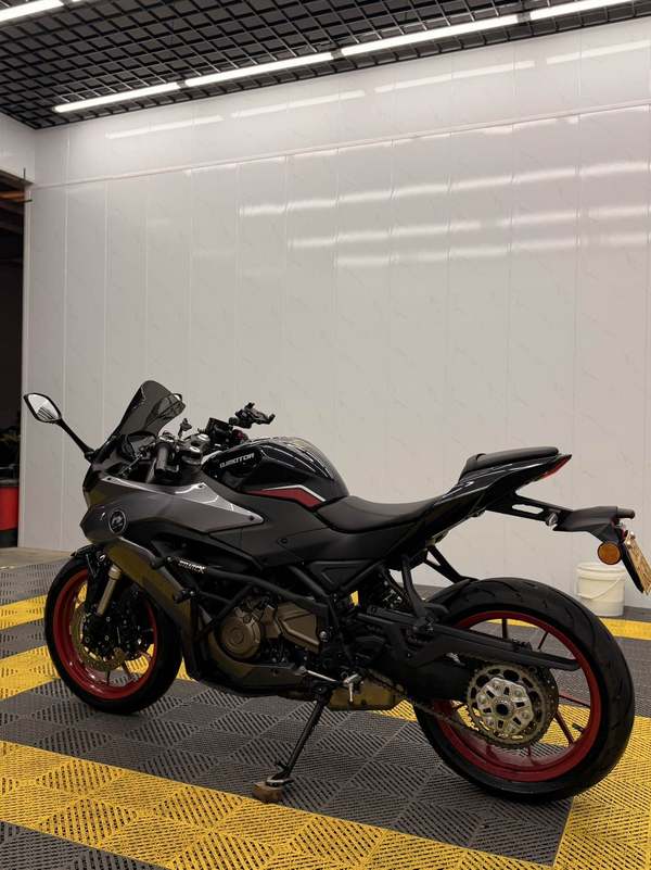 二手QJMOTOR赛400