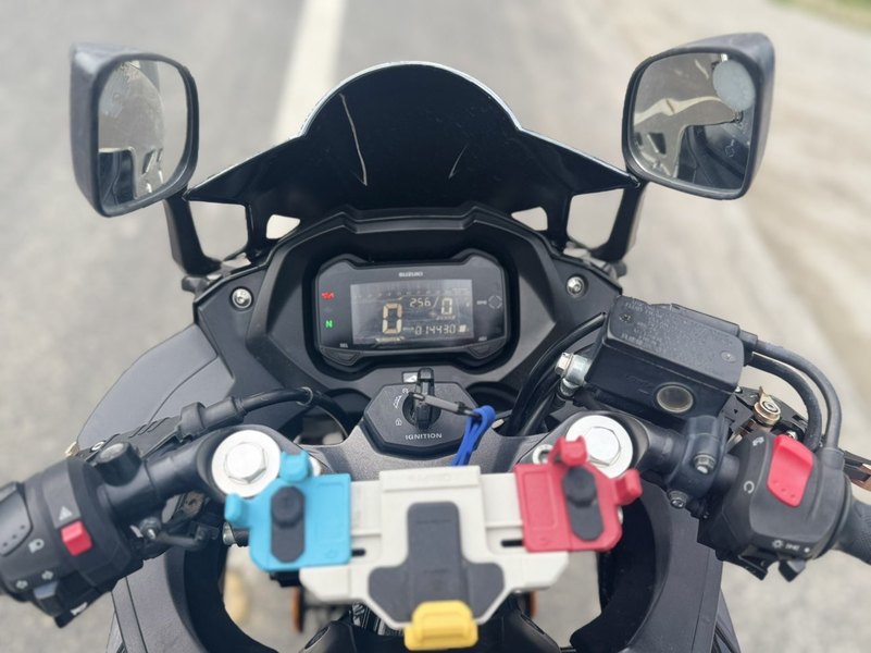 二手豪爵铃木GSX250R