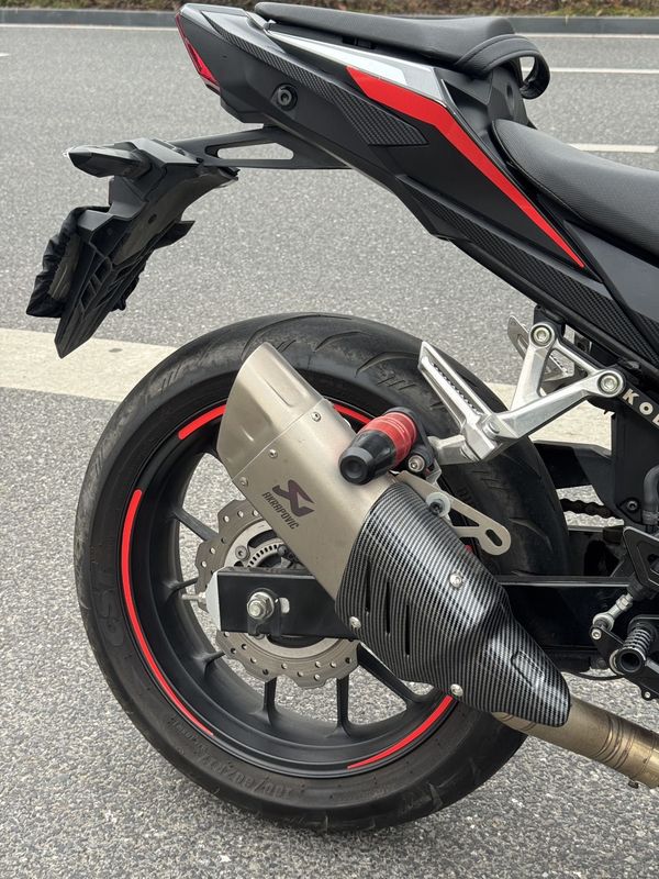 二手本田CBR400R