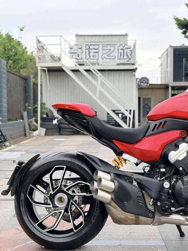 二手杜卡迪Diavel V4