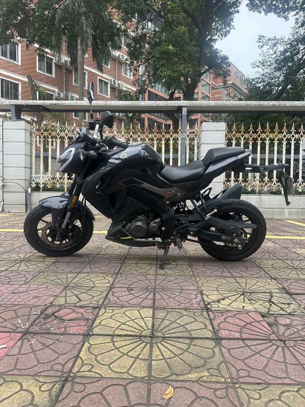 二手贝纳利小迅龙 BN150S
