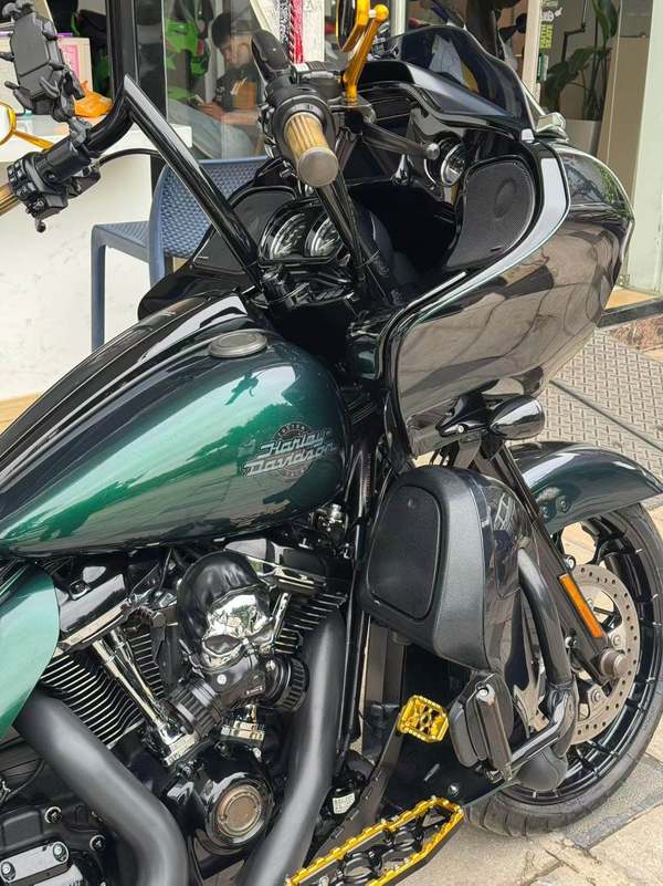 二手哈雷戴维森公路滑翔 Road Glide