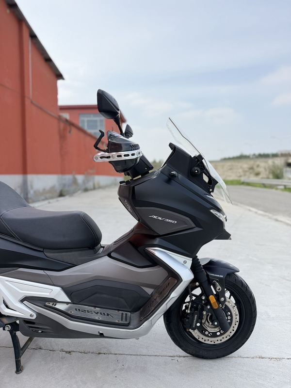二手大阳V锐 ADV350