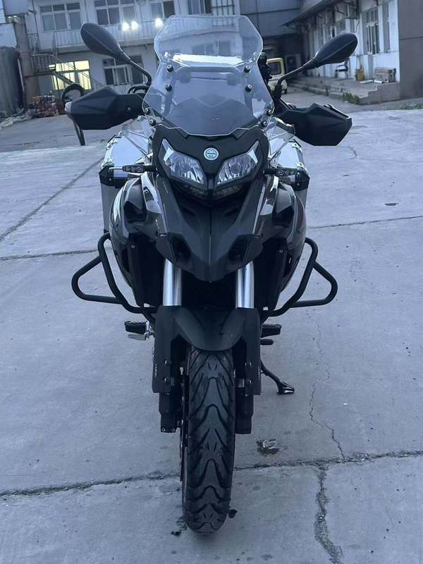 二手贝纳利金鹏 TRK502