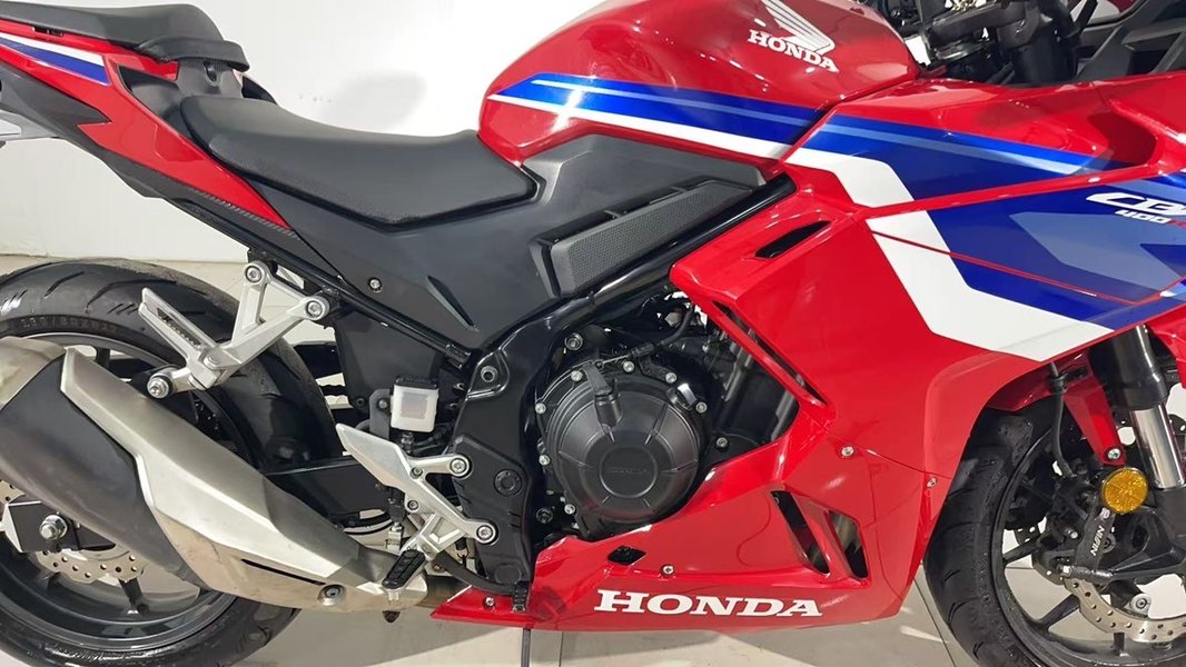 二手本田CBR400R