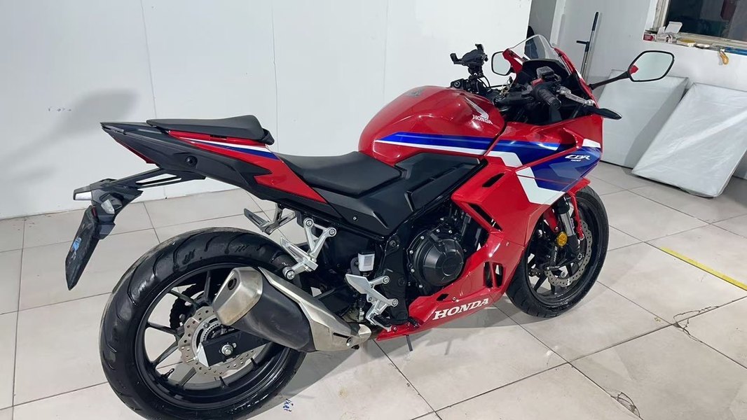 二手本田CBR400R