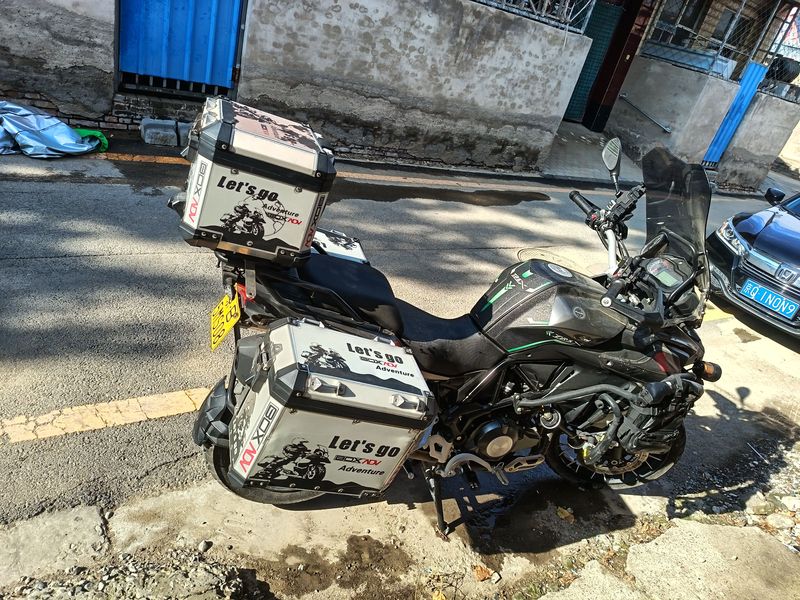 二手贝纳利金鹏 TRK502