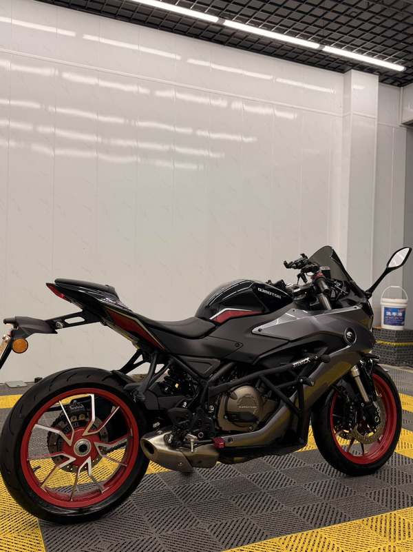 二手QJMOTOR赛400