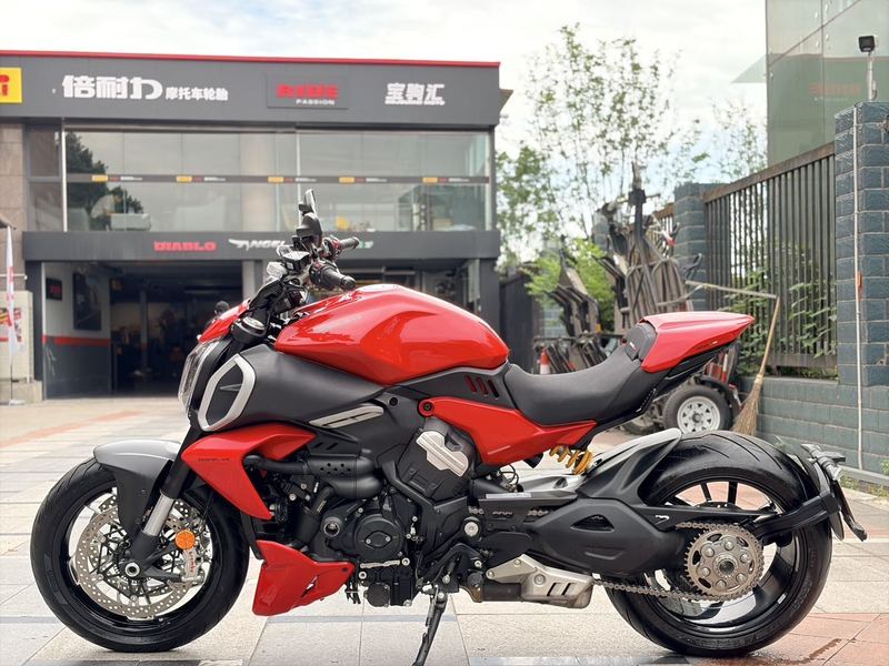 二手杜卡迪Diavel V4