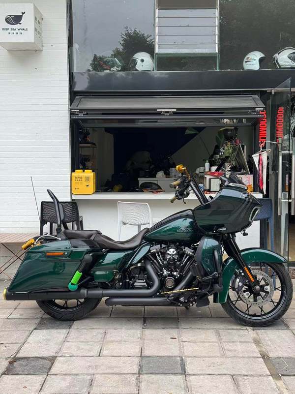 二手哈雷戴维森公路滑翔 Road Glide