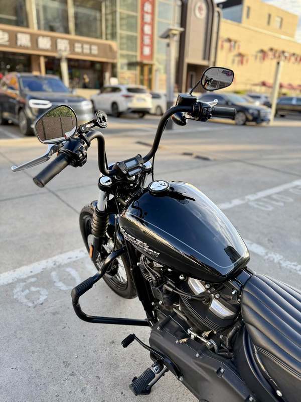 二手哈雷戴维森街霸 Street Bob