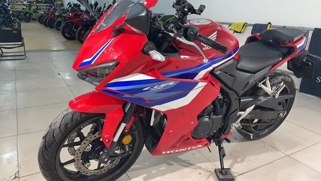二手本田CBR400R