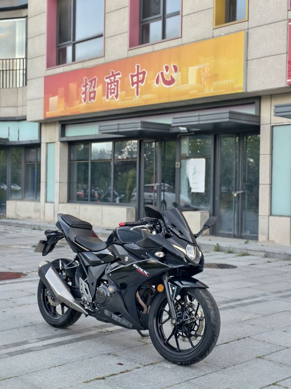 二手豪爵铃木GSX250R