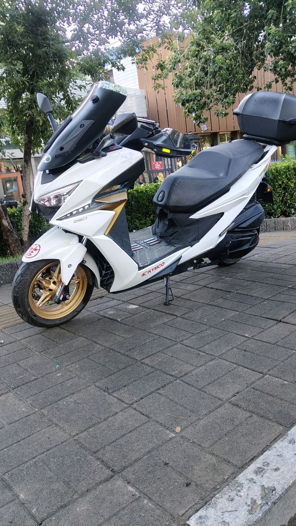 二手光阳赛艇 ST250