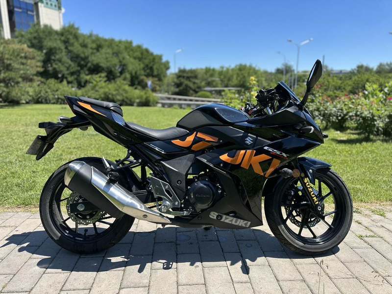 二手豪爵铃木GSX250R