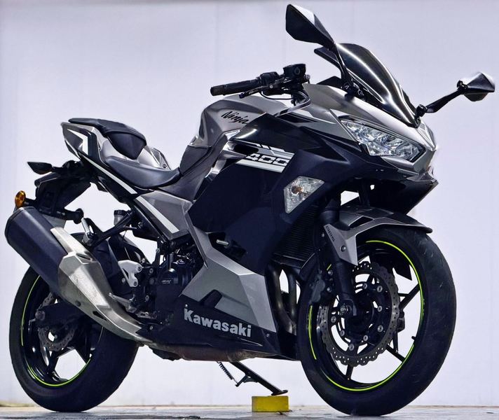 二手川崎Ninja 400