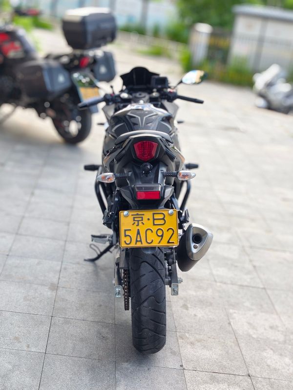 二手豪爵铃木GSX250R