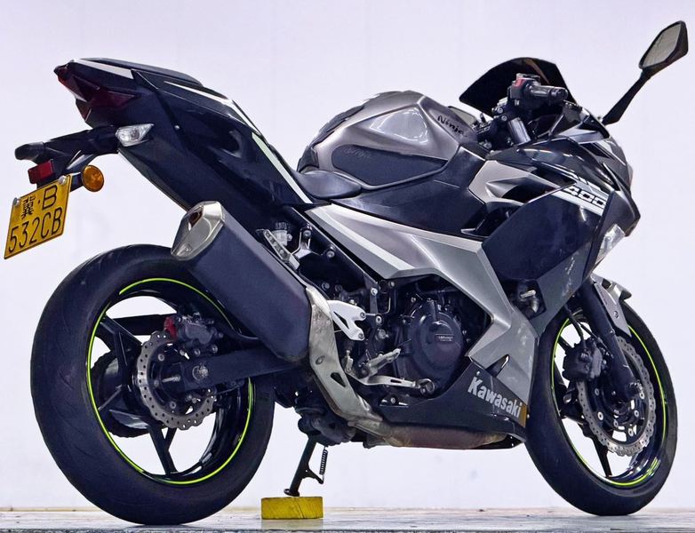 二手川崎Ninja 400