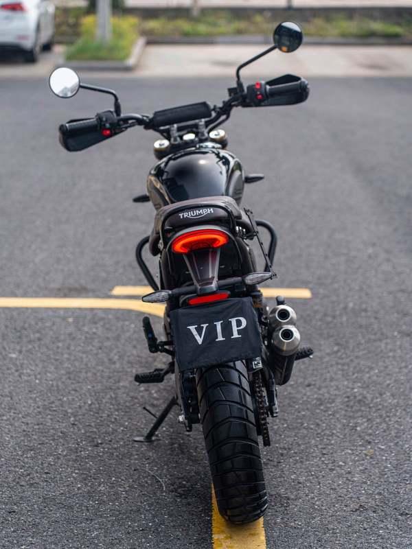二手凯旋Scrambler 400 X