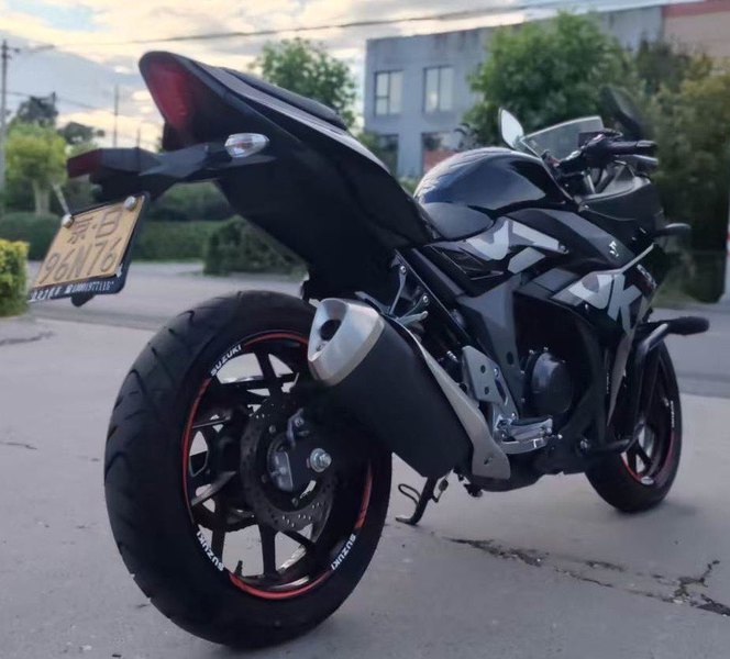 二手豪爵铃木GSX250R