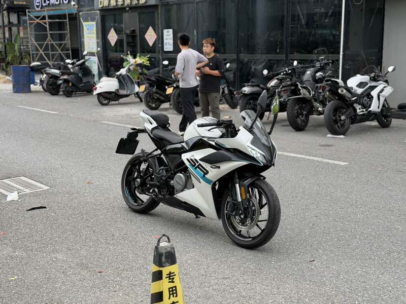 二手春风250SR