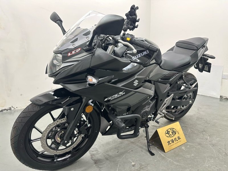 二手豪爵铃木GSX250R