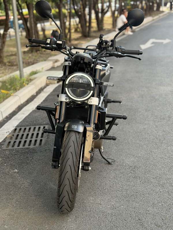 二手HUSQVARNA黑箭 401