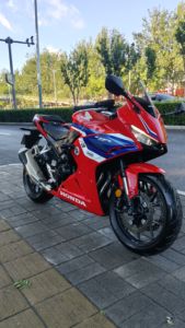 二手本田CBR400R