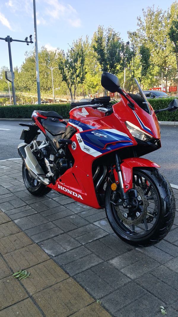 二手本田CBR400R
