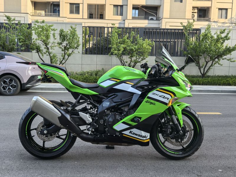 二手川崎ZX-4R