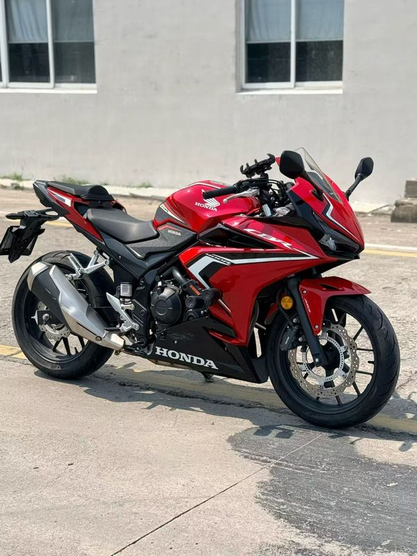 二手本田CBR400R