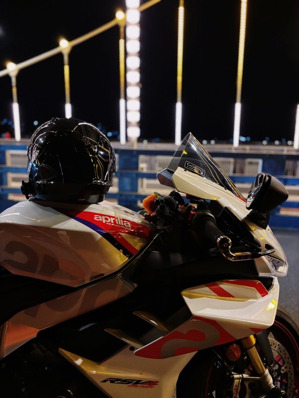 二手阿普利亚RSV4