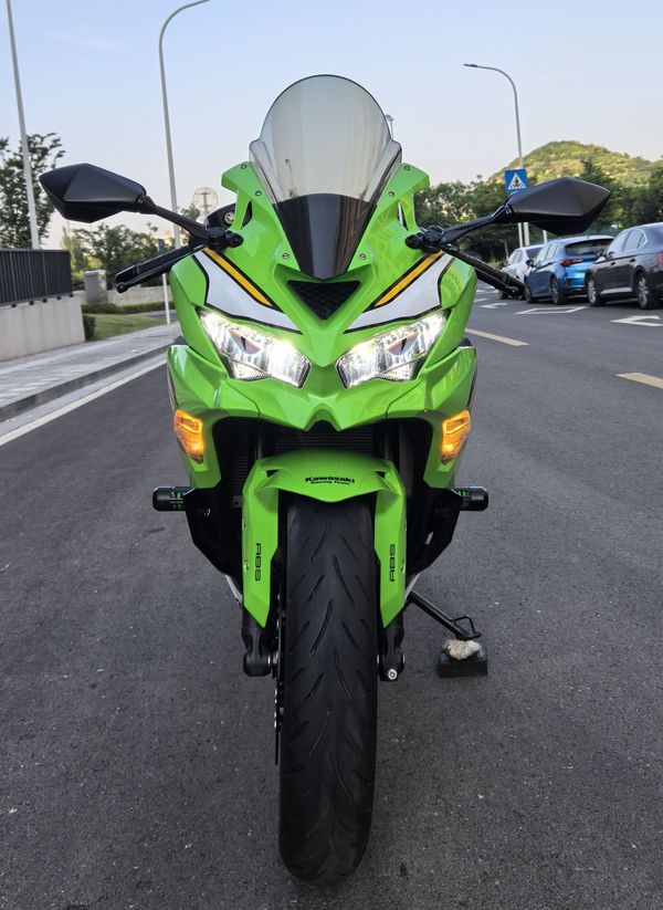 二手川崎ZX-4R