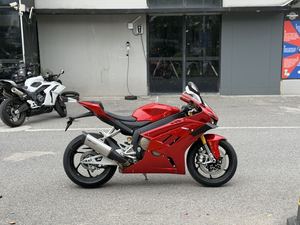 二手张雪机车820RR