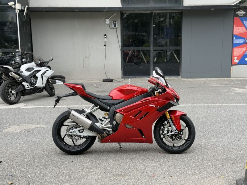 二手张雪机车820RR
