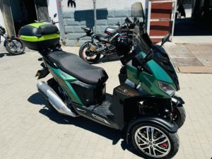 二手ADIVAAD7 150