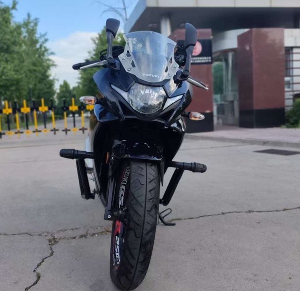 二手豪爵铃木GSX250R