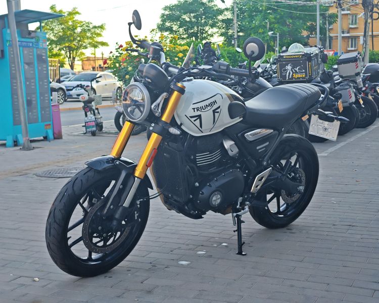 二手凯旋Speed 400