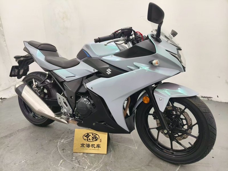 二手豪爵铃木GSX250R