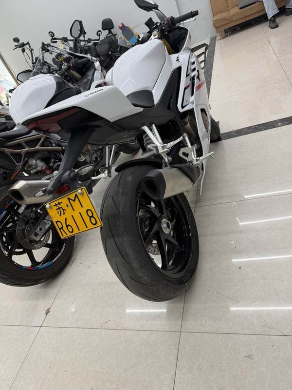 二手张雪机车500RR