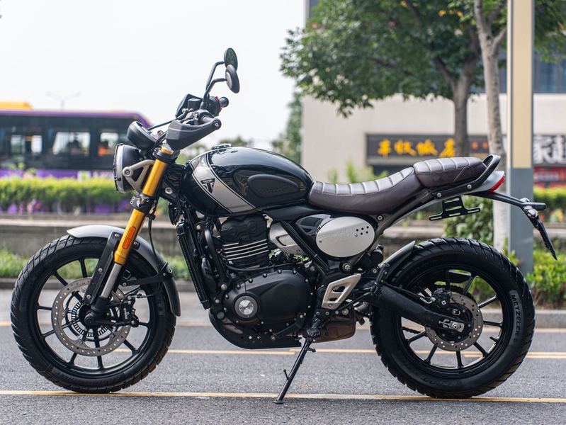 二手凯旋Scrambler 400 X