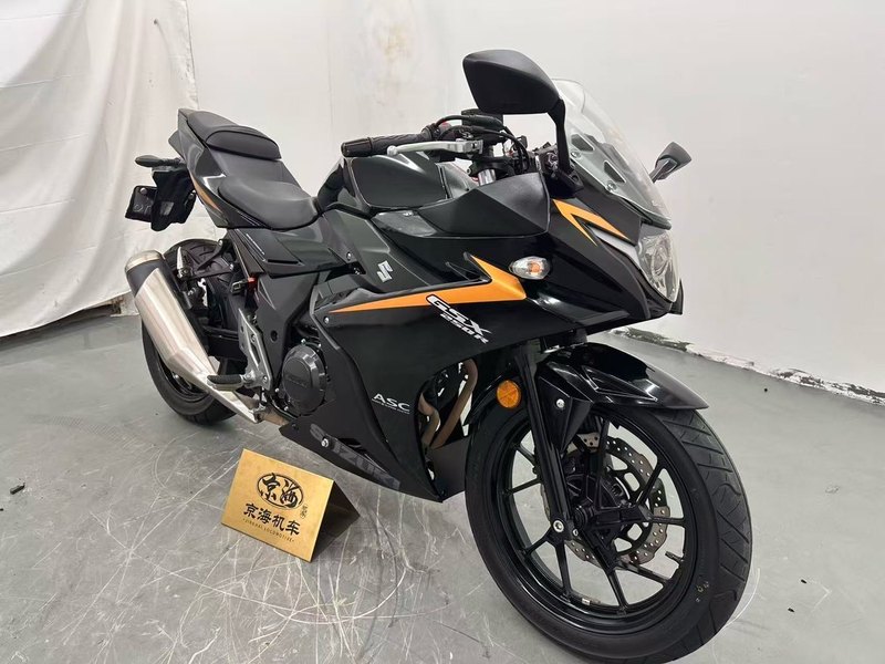 二手豪爵铃木GSX250R
