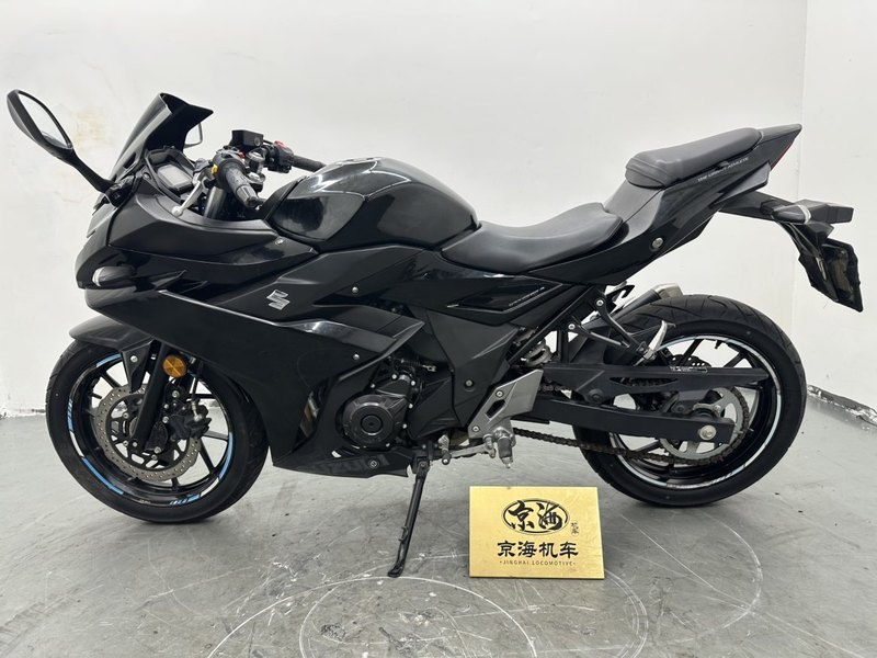 二手豪爵铃木GSX250R