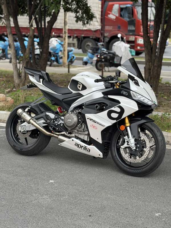 二手阿普利亚RS 660 