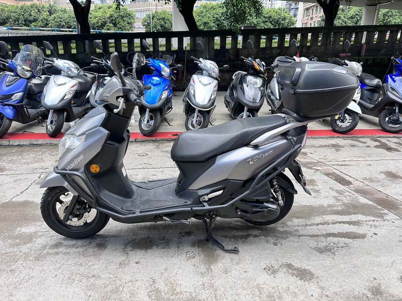 二手豪爵虎鲨VX125
