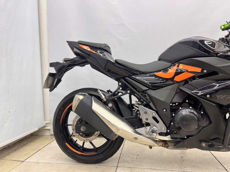 二手豪爵铃木GSX250R